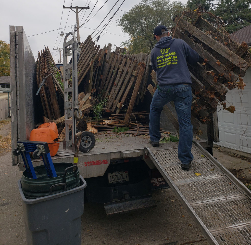 old fence removal from house in Oak Park Illinois
